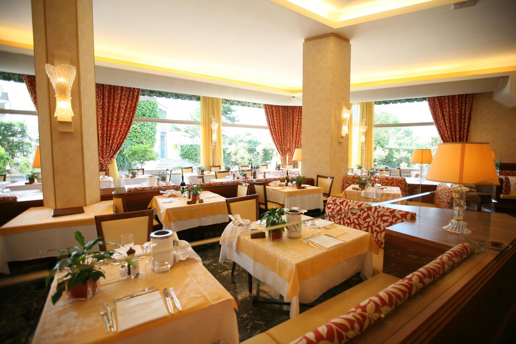 Hotel Garden Terme Монтегротто-Терме Экстерьер фото